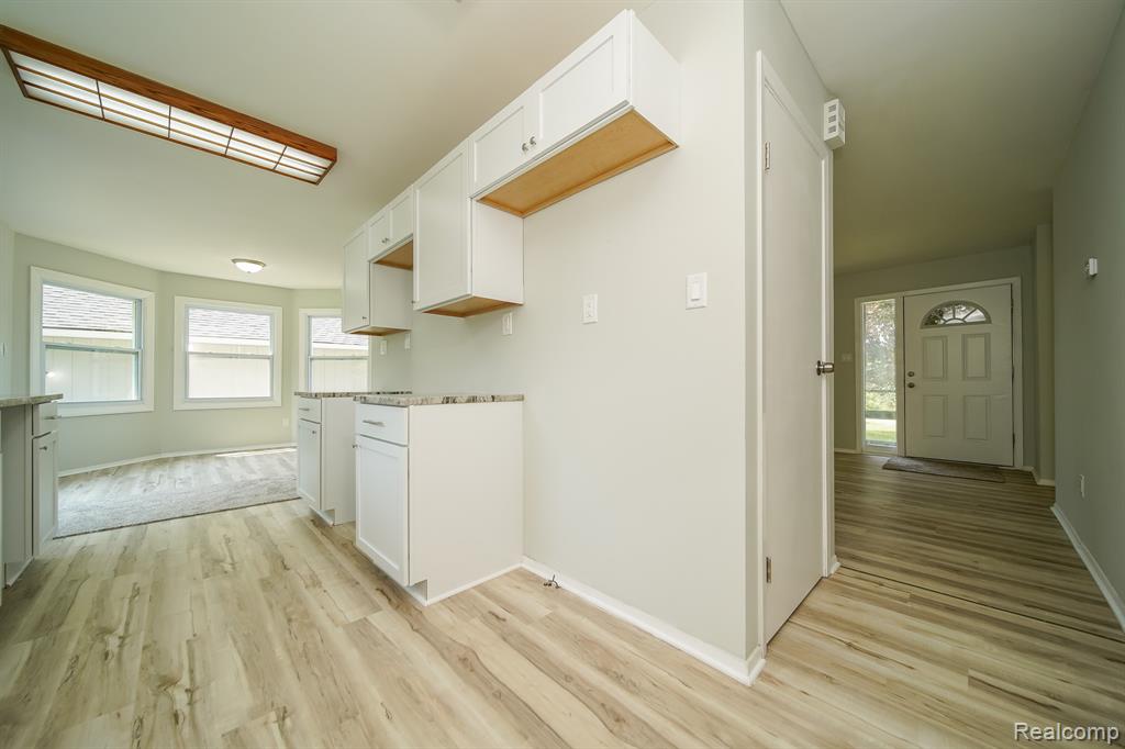 4865 Huston Drive, Lake Orion, MI — Photo 10