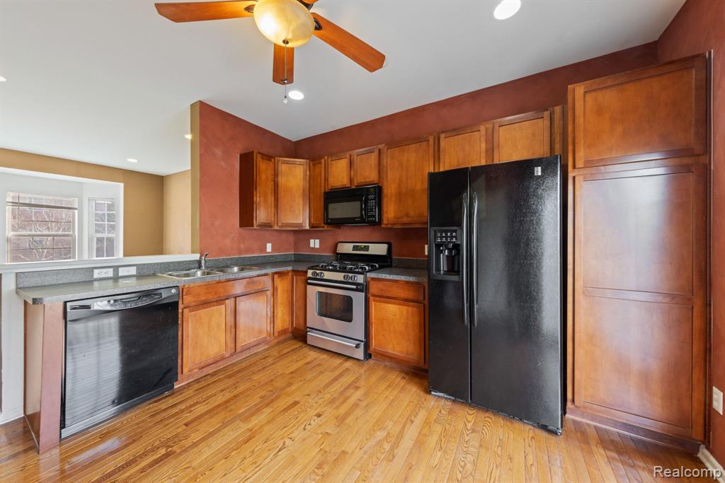 44744 GWINNETT Loop, Novi, MI 48377 — Photo 7