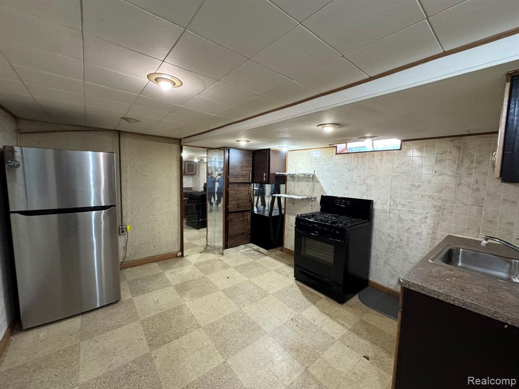 8847 WOODBINE, Redford, MI 48239 — Photo 12