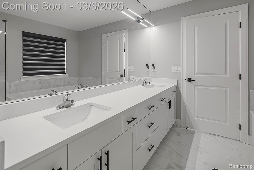 50766 Mistwood Drive, Macomb, MI 48042 — Photo 24