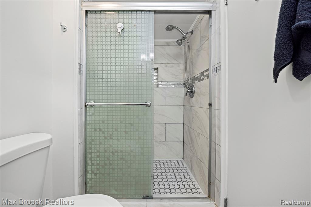 7451 Pebble Point, West Bloomfield, MI — Photo 33