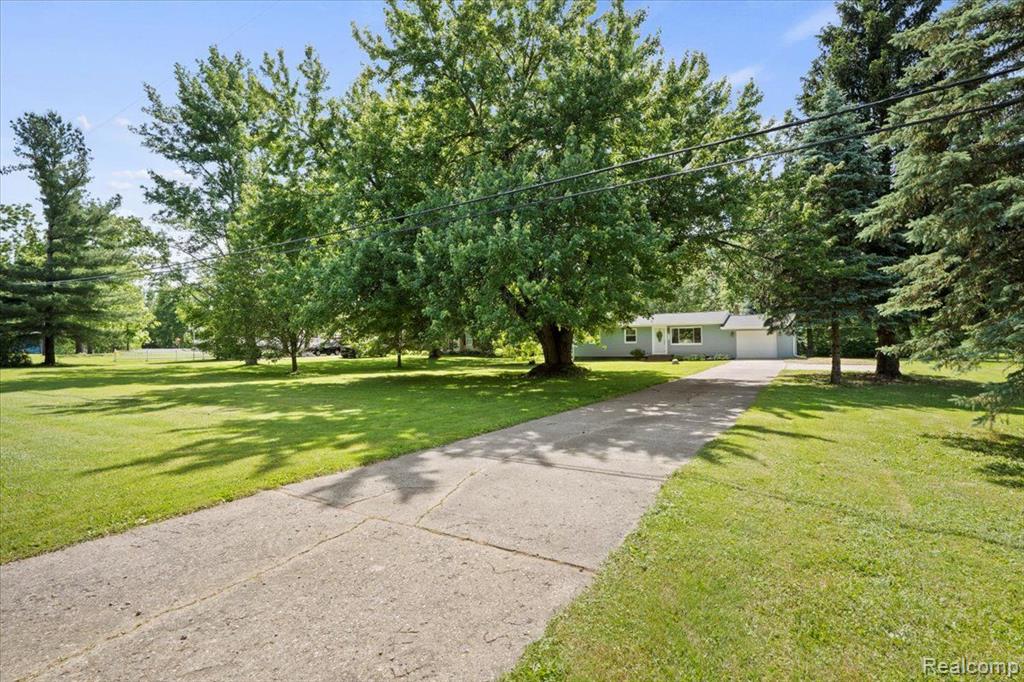 5116 WAKEFIELD Road, Grand Blanc, MI 48439 — Photo 5