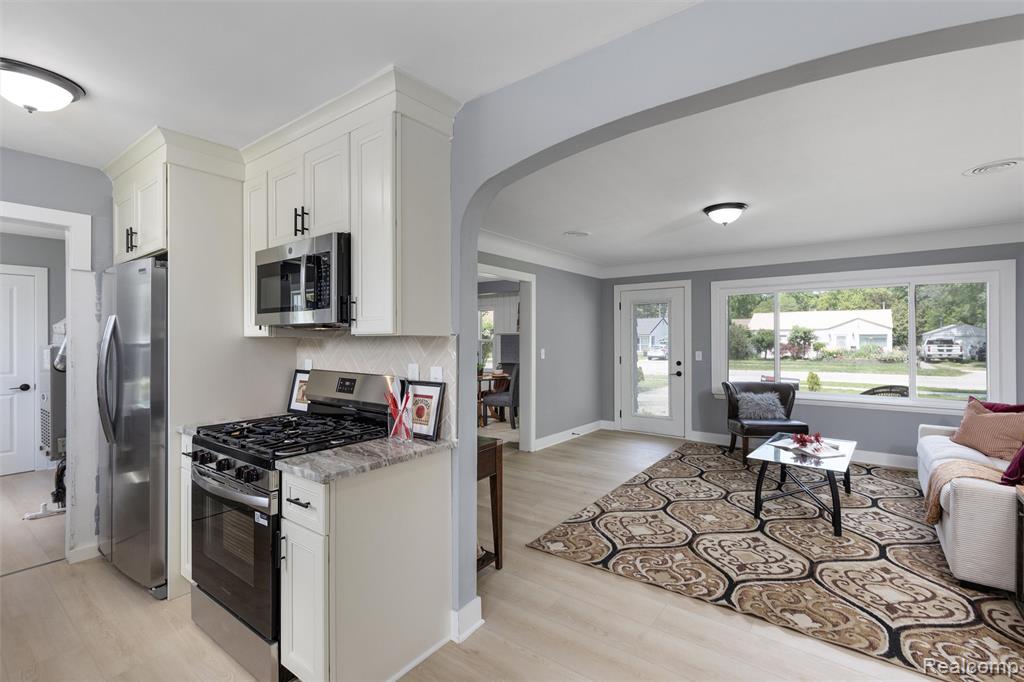 32443 Florence Street, Garden City, MI — Photo 6