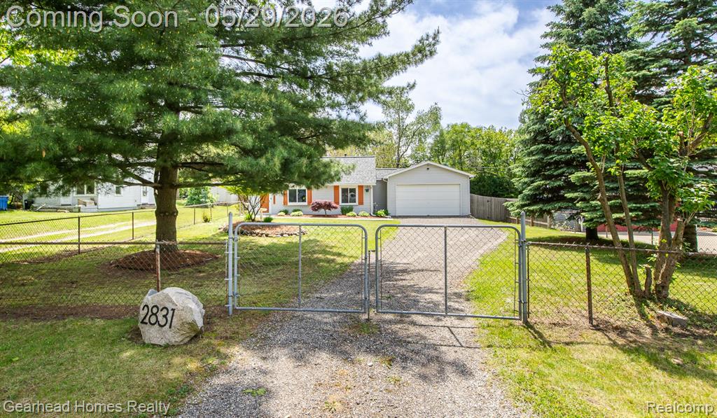 2831 Watkins Lake Road, Waterford, MI 48328 — Photo 44