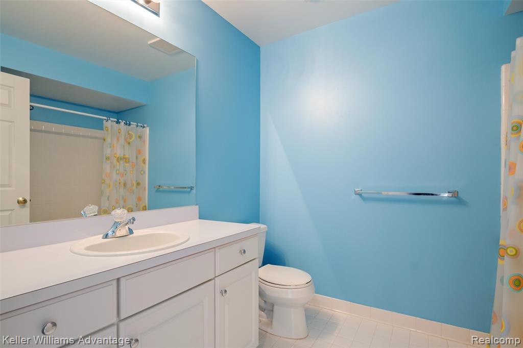 2850 Santia Drive, Troy, MI, 48085