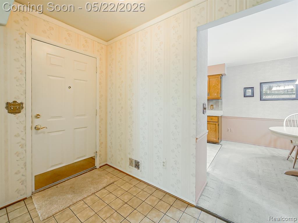 38663 Cypress Meadow Drive, Clinton Twp, MI 48036 — Photo 22