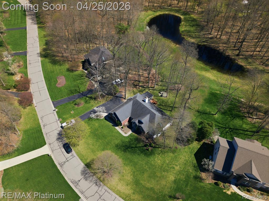 7548 Elmbrooke Way, Brighton, MI 48116 — Photo 4