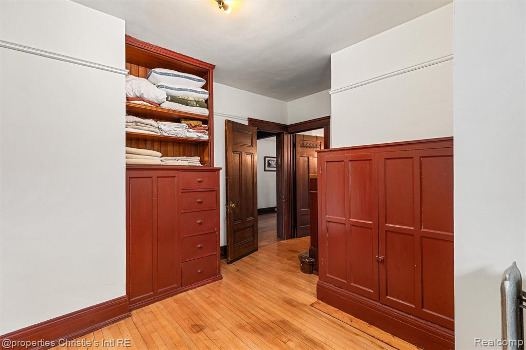 36 Longfellow Street, Detroit, MI 48202 — Photo 54