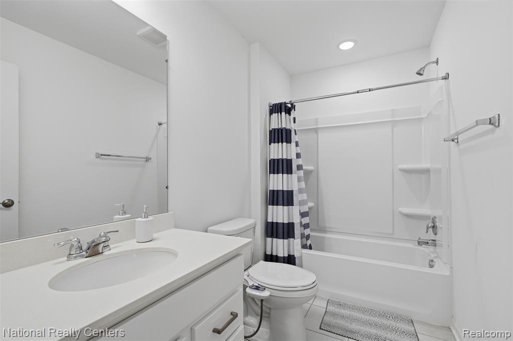 43034 Atwood Avenue, Novi, MI — Photo 28