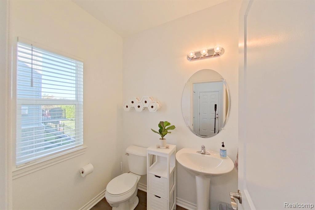 951 N Mill Street, South Lyon, MI 48178 — Photo 18