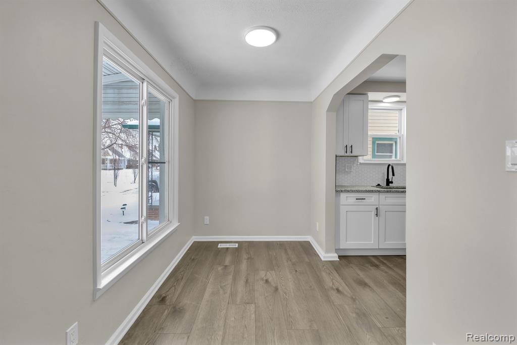 2359 Detroit Avenue, Lincoln Park, MI 48146 — Photo 16