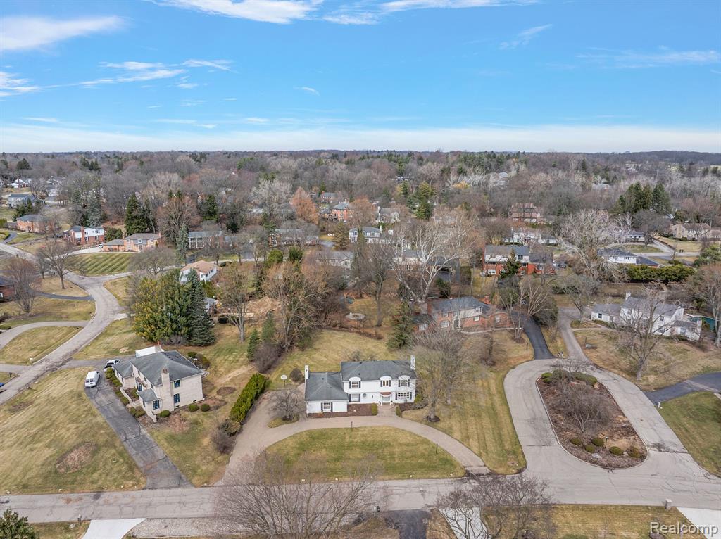 4366 Ardmore Drive, Bloomfield Hills, MI 48302 — Photo 51