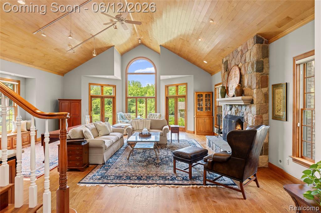 905 Spring Drive, Northville, MI 48167 — Photo 17
