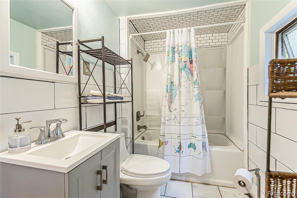 803 Jones Drive, Ann Arbor, MI 48105 — Photo 21