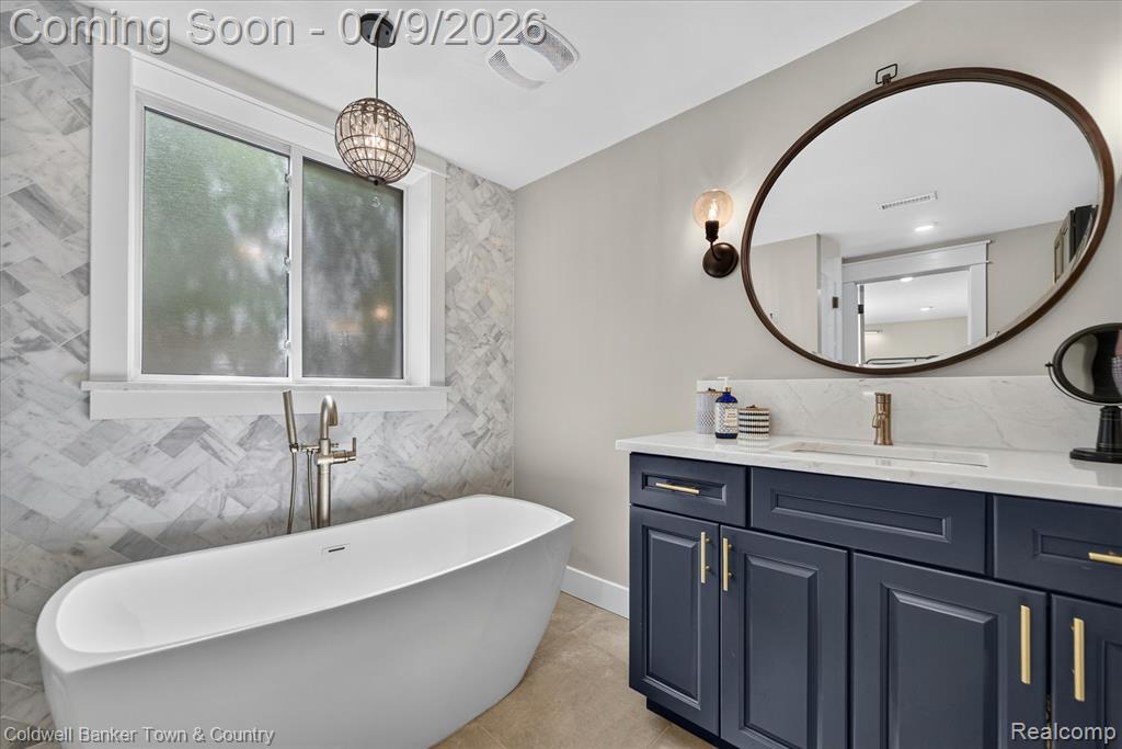 3762 Noble, Brighton, MI 48116 — Photo 46