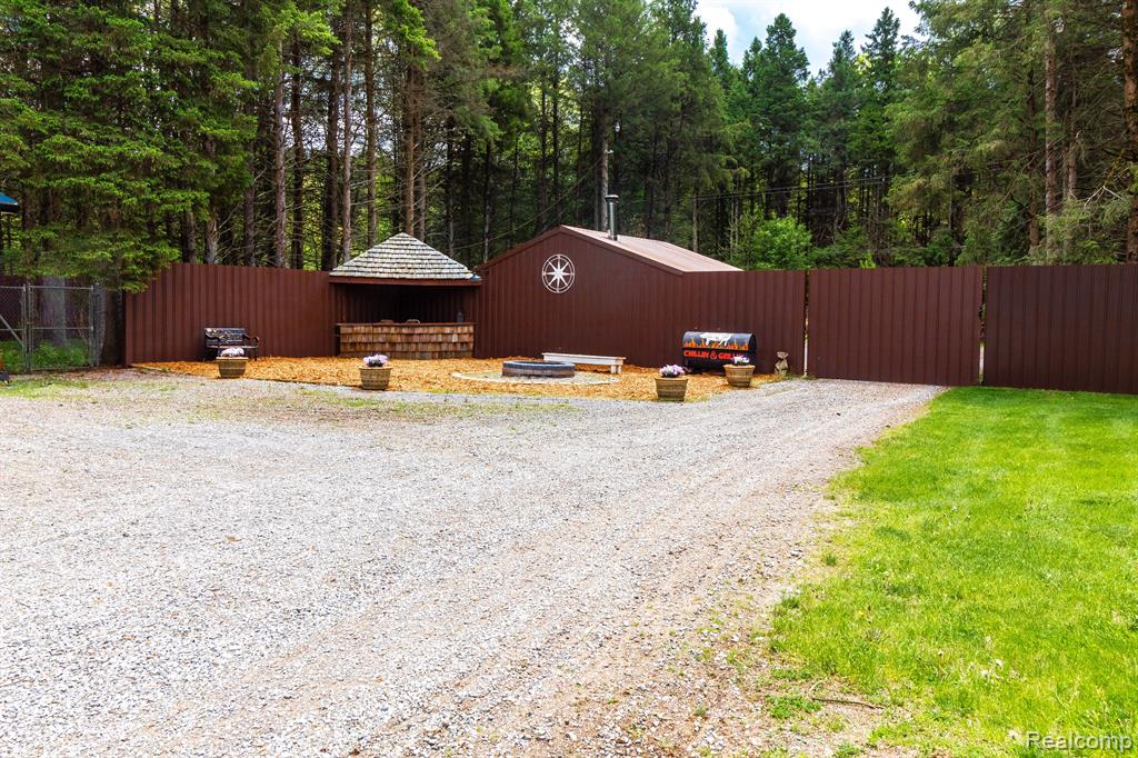 4707 MOUNT MORRIS Road, Columbiaville, MI 48421 — Photo 55