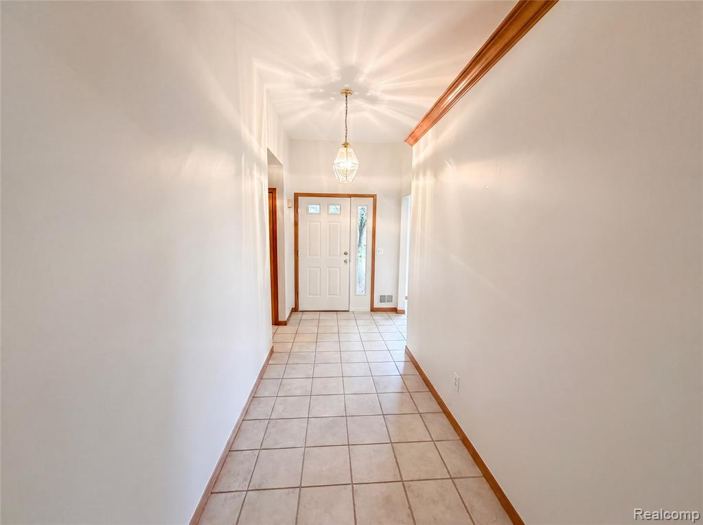 52186 Jacqueline Court, Macomb, MI 48042 — Photo 6