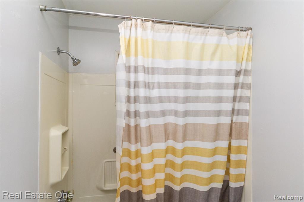 9065 WILLIAM Street, Taylor, MI 48180 — Photo 12