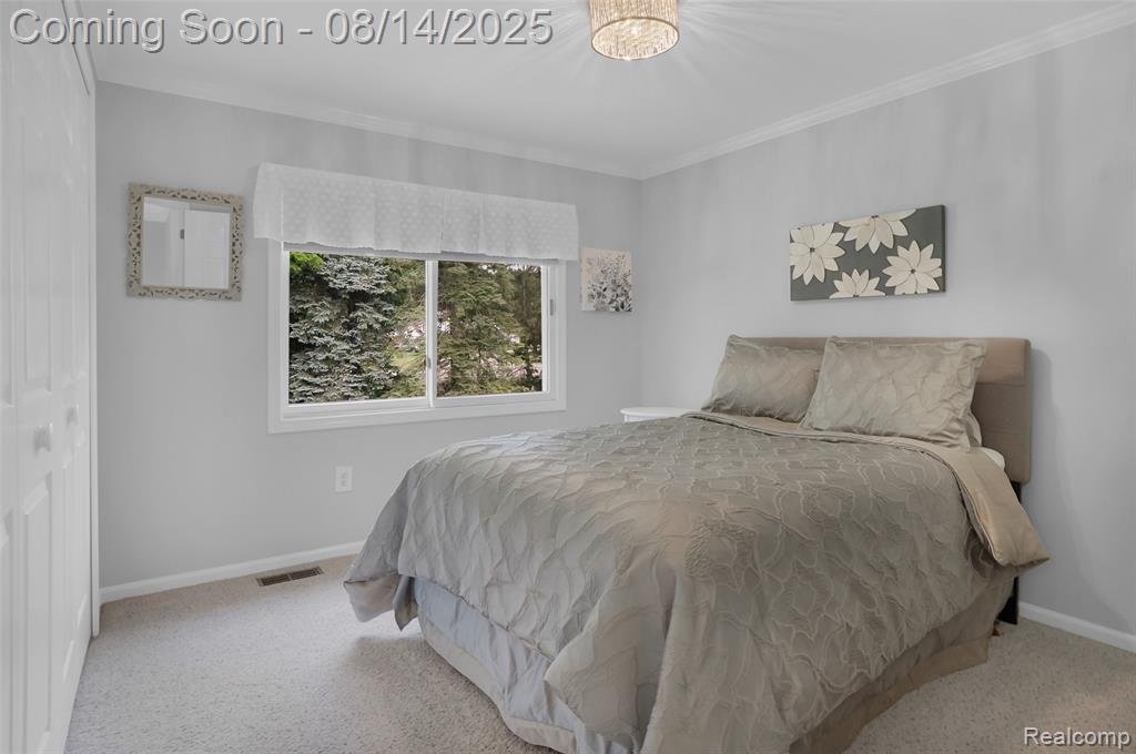 399 Silvervale Drive, Rochester Hills, MI 48309 — Photo 26