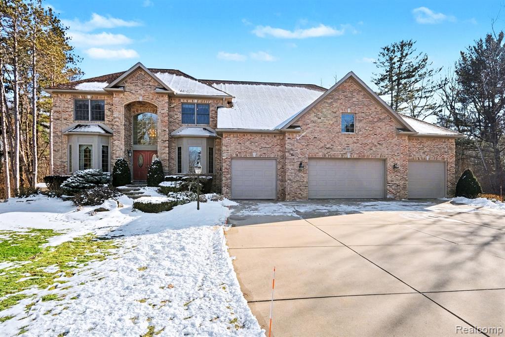 2215 Ridgemoor Court, Burton, MI 48509 — front exterior