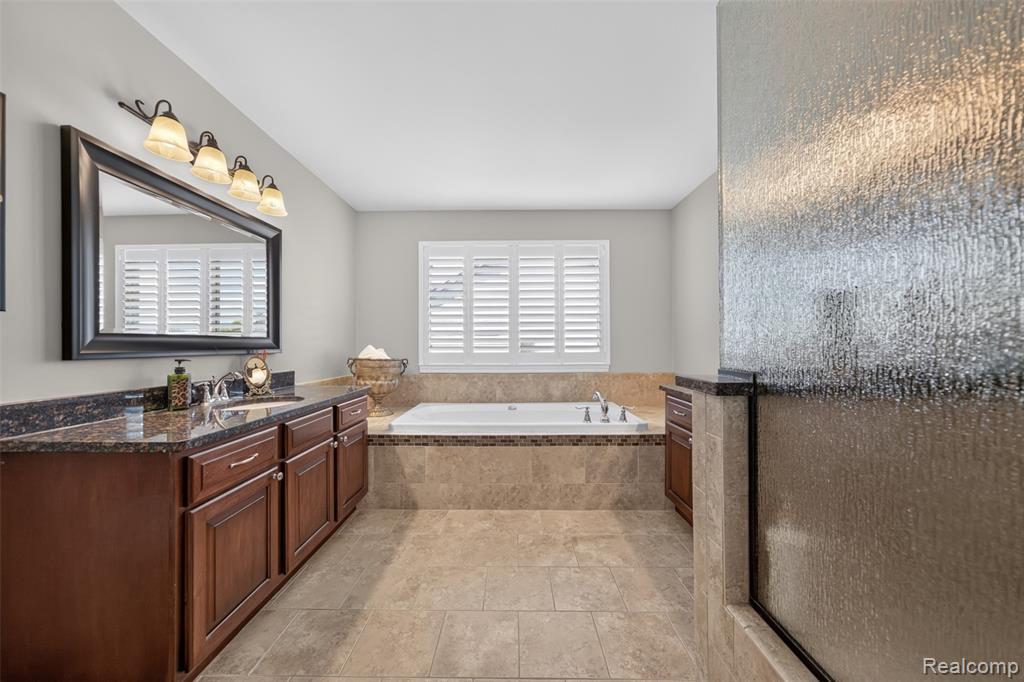 6828 Merrick Drive, Troy, MI 48098 — Photo 37