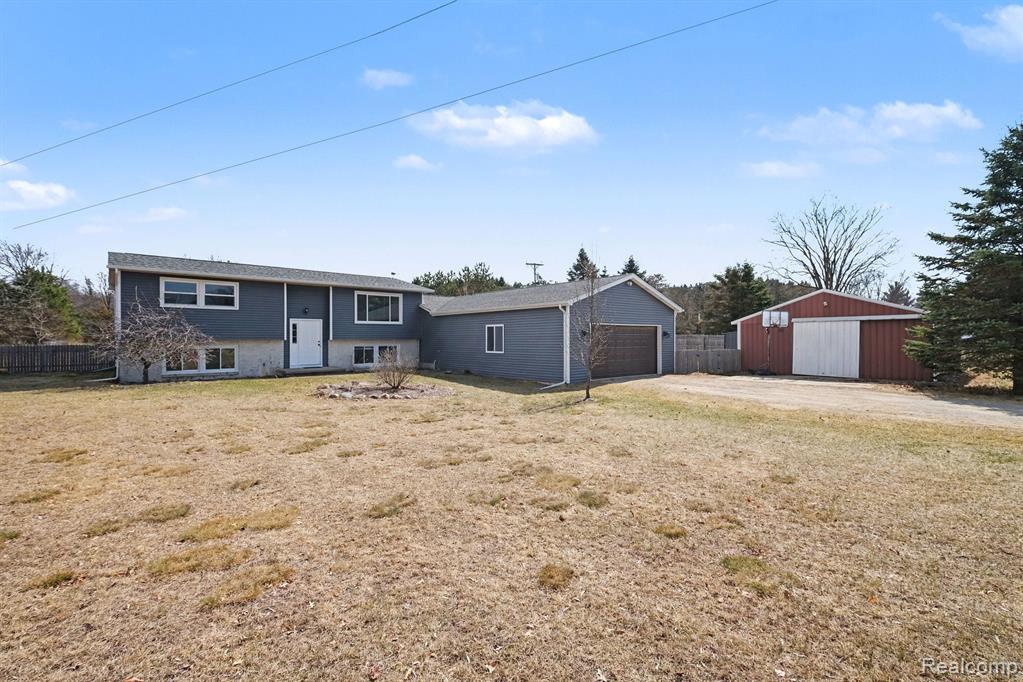 5912 Falkenbury Road, North Branch, MI 48461 — Photo 6