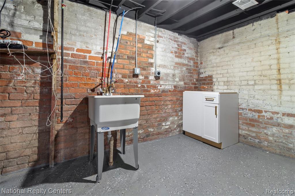 767 Navahoe Street, Detroit, MI 48215 — Photo 44