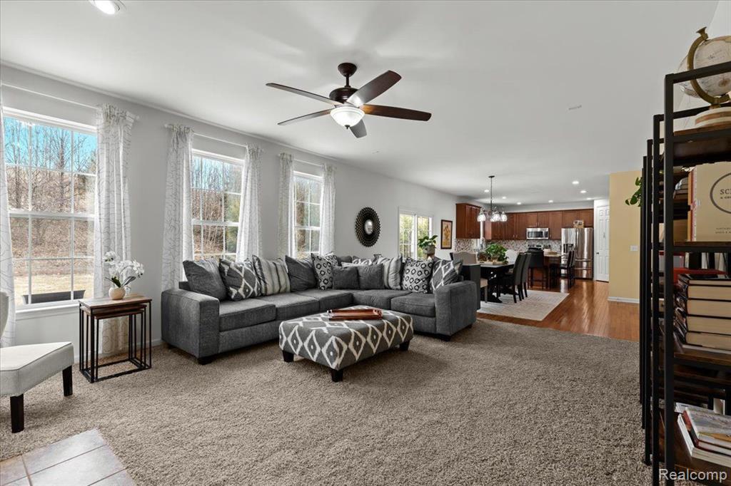 10522 STONEY POINT Drive, South Lyon, MI 48178 — Photo 8
