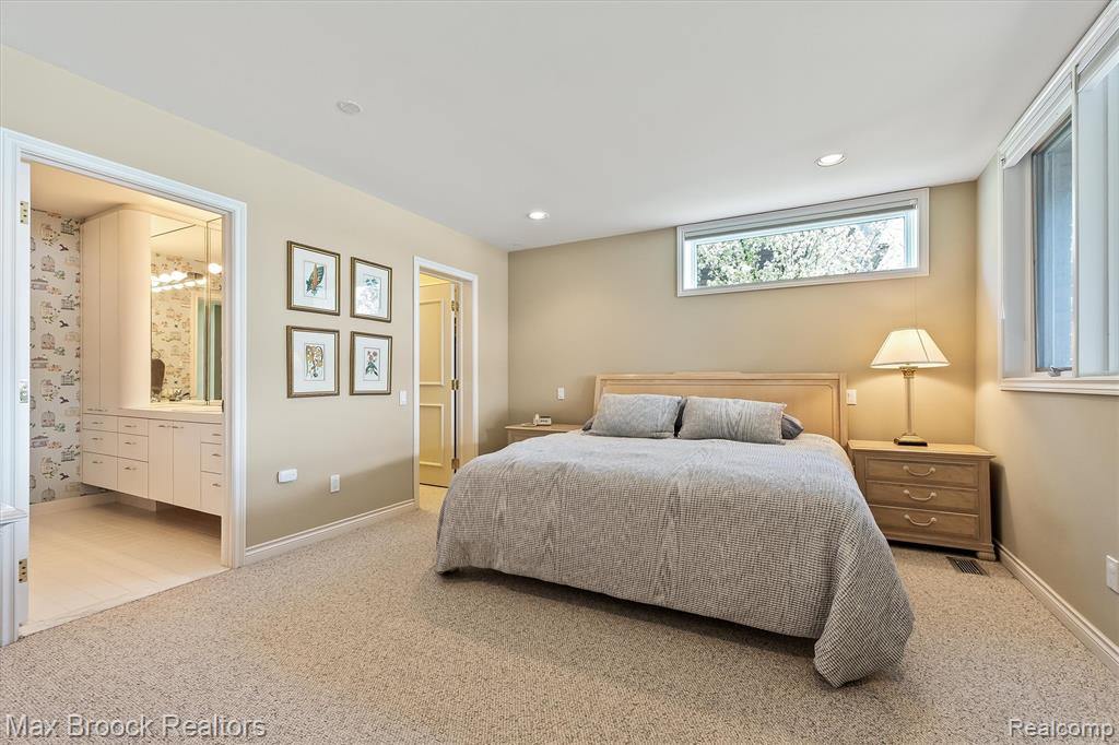 1832 Long Lake Shore Drive, Bloomfield Hills, MI 48302 — Photo 71