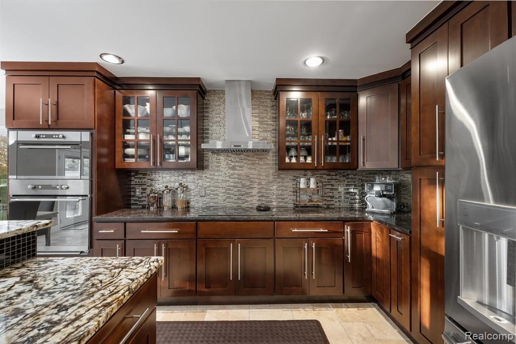 45021 Riverwoods Drive, Macomb, MI 48044 — Photo 32