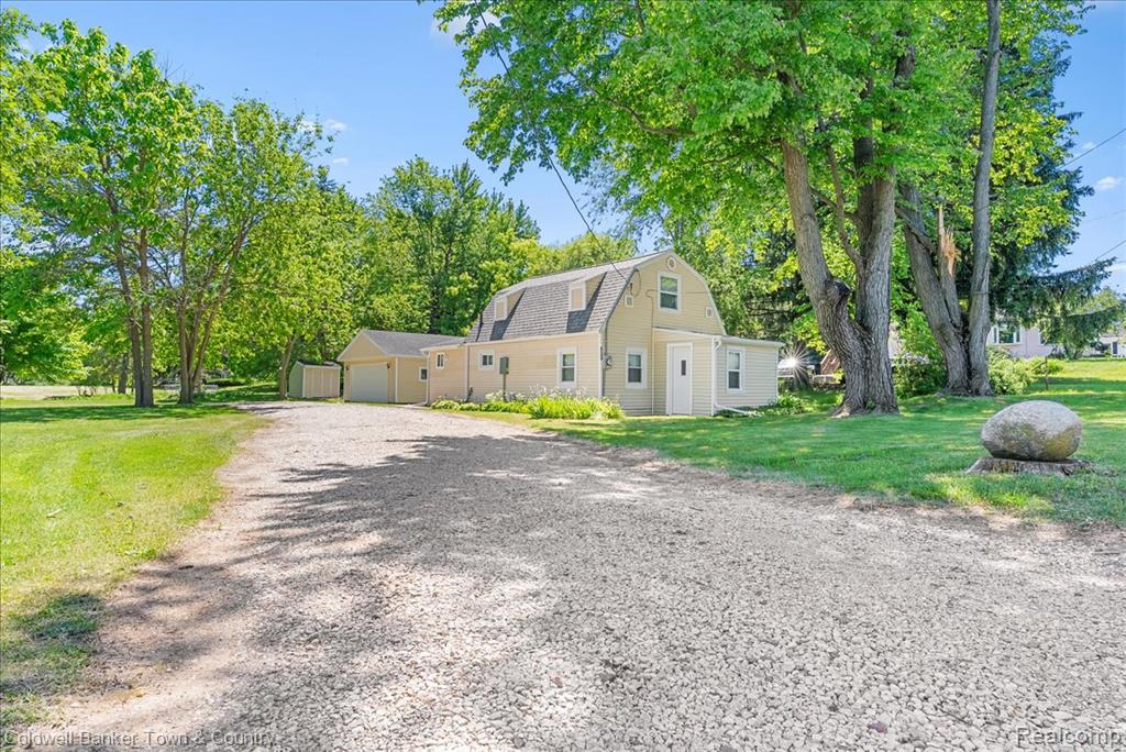833 Hein Avenue, Lansing, MI 48911 — Photo 3