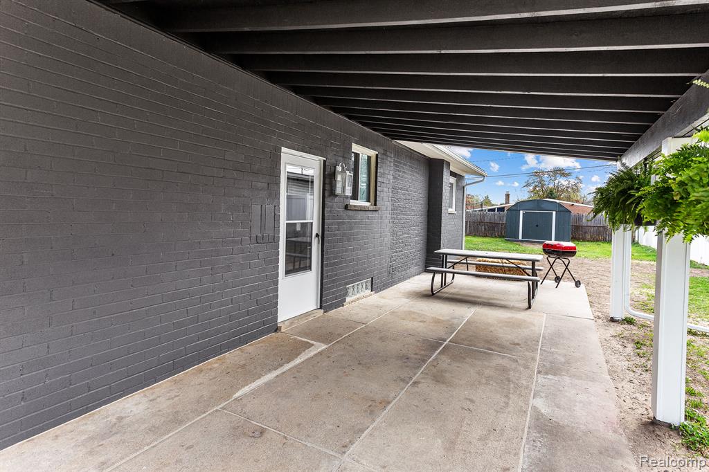451 DARWIN Street, Westland, MI 48186 — Photo 6