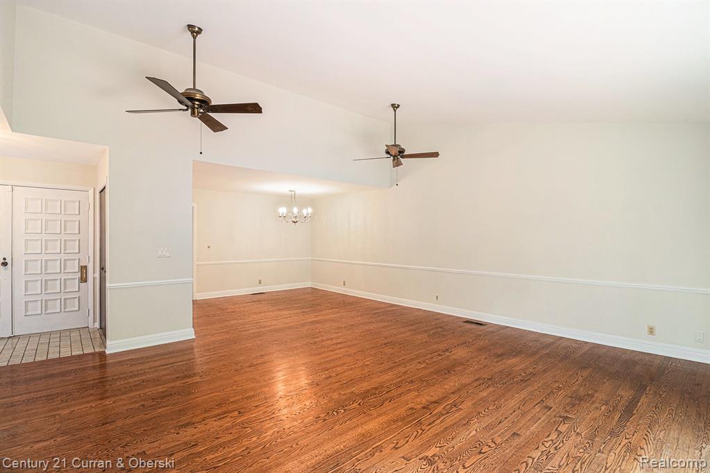3064 Lindenwood Drive, Dearborn, MI 48120 — Photo 14