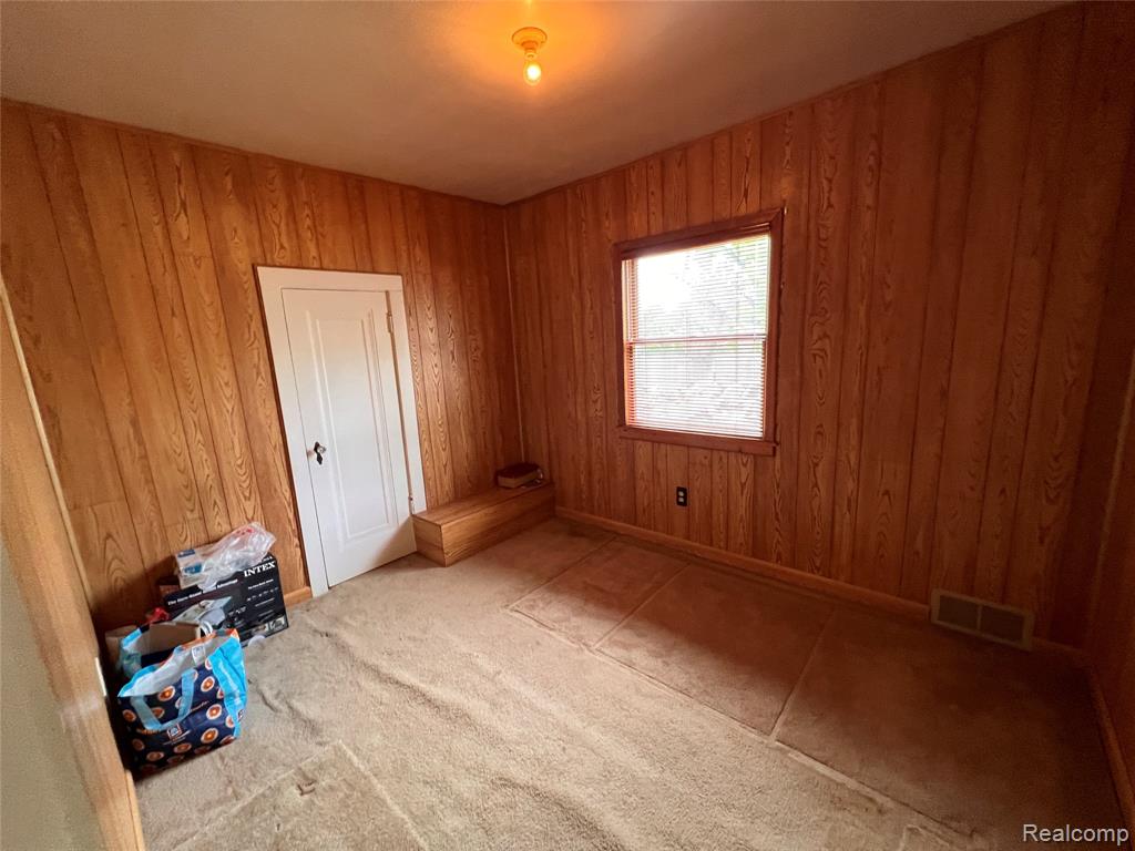 22095 Elmwood Avenue, Eastpointe, MI 48021 — Photo 5