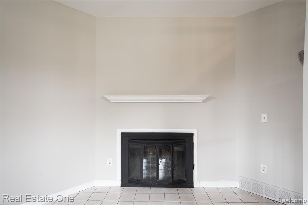 42500 LAKE SUCCESS Drive, Northville, MI 48167 — Photo 6