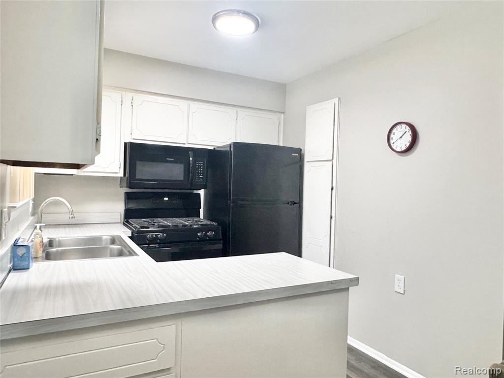 8211 DENWOOD Drive, 6, Sterling Heights, MI 48312 — Photo 7