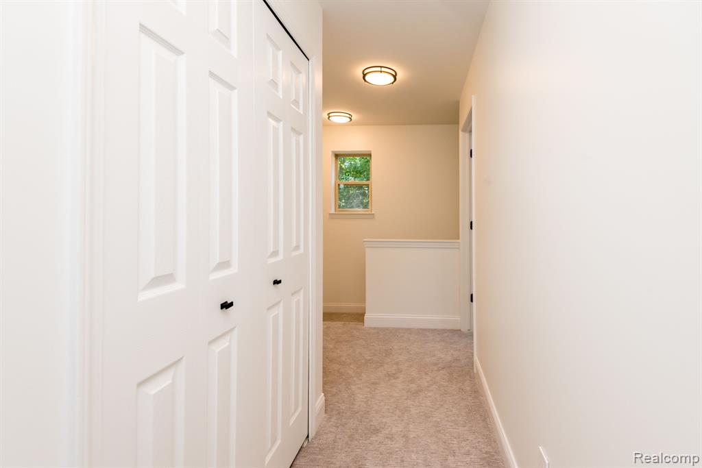526 COVE VIEW Drive, Waterford, MI 48327 — Photo 36