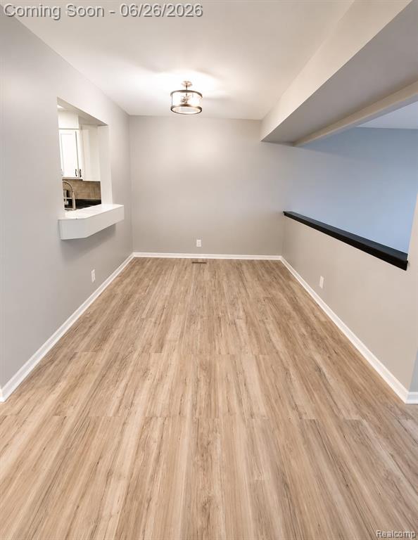5858-5860 Niles Drive, Troy, MI 48098 — Photo 7