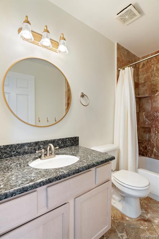 7992 THORNHILL Drive, Ypsilanti, MI 48197 — Photo 32