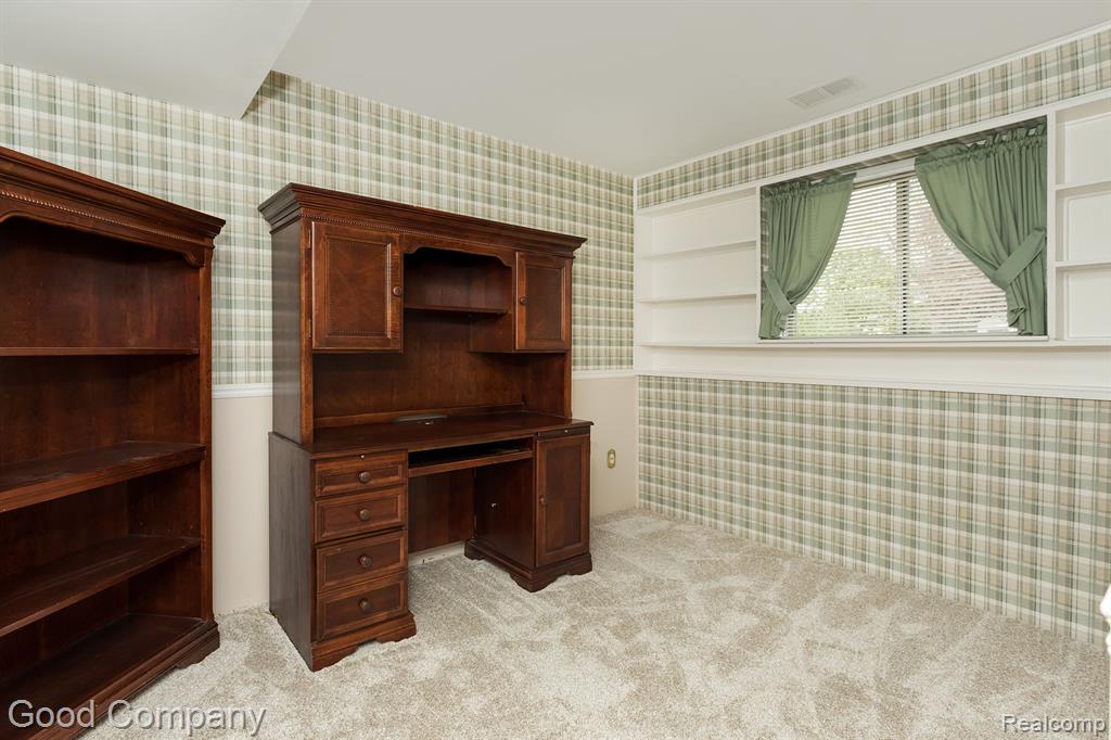 53258 BANCROFT Drive, Shelby Twp, MI 48316 — Photo 18