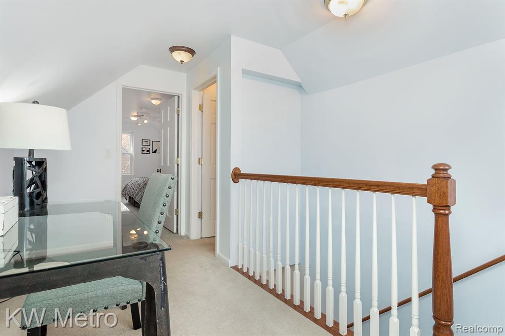 620 CATALPA Drive, Royal Oak, MI 48067 — Photo 19