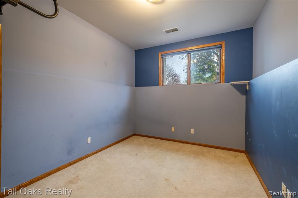 2411 Briar Creek Lane, Burton, MI 48509 — Photo 26