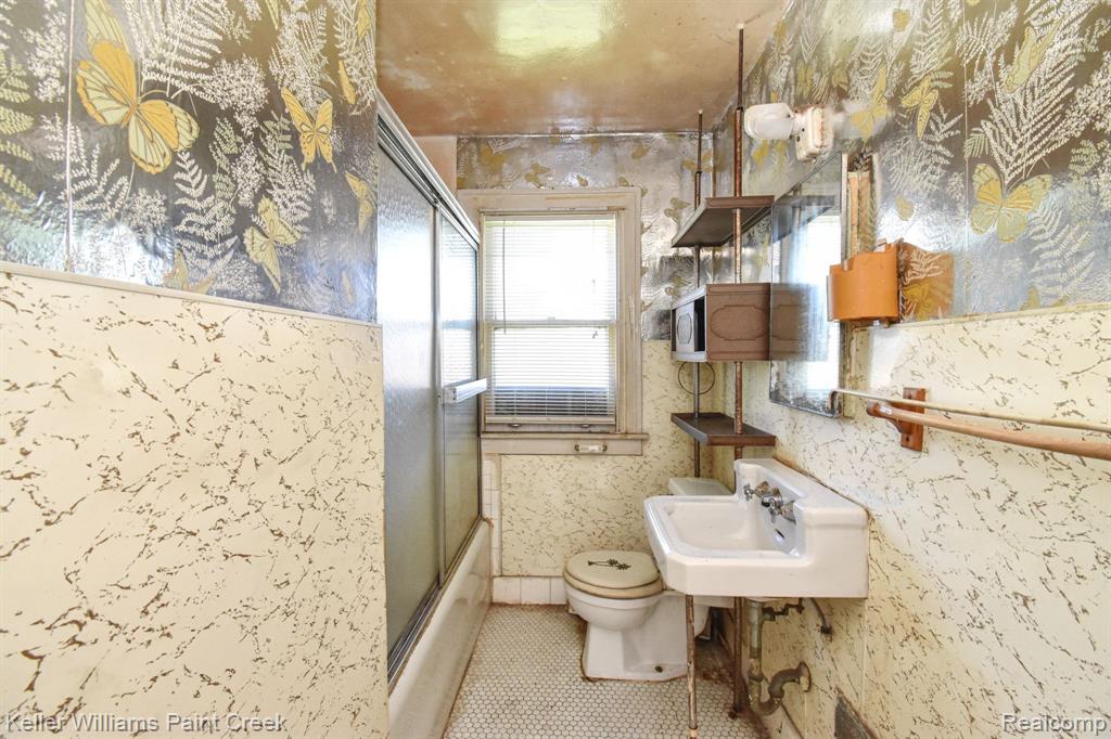 474 W GREENDALE, Highland Park, MI 48203 — Photo 16