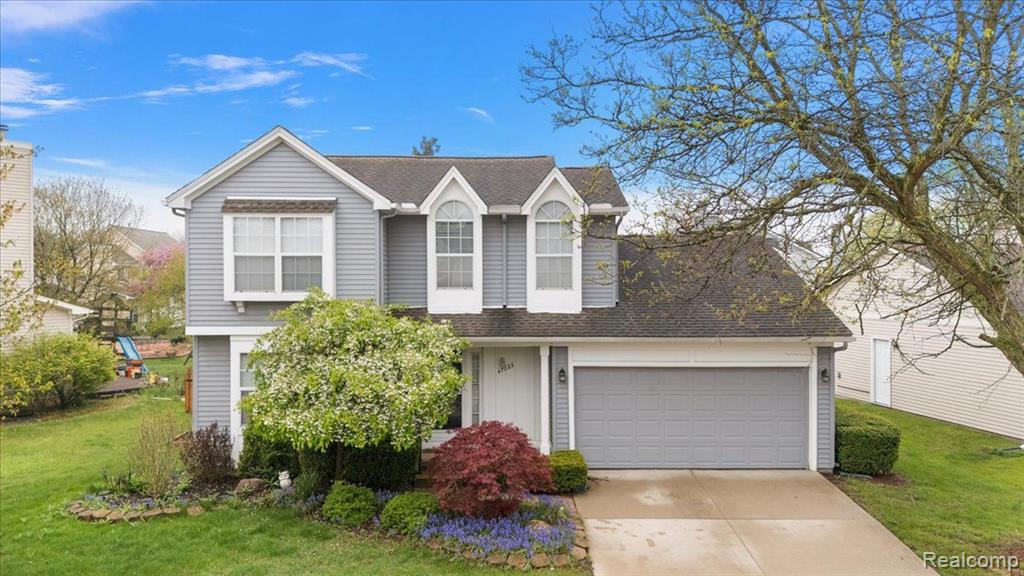 47235 SCARLET Drive S, Novi, MI — Photo 2