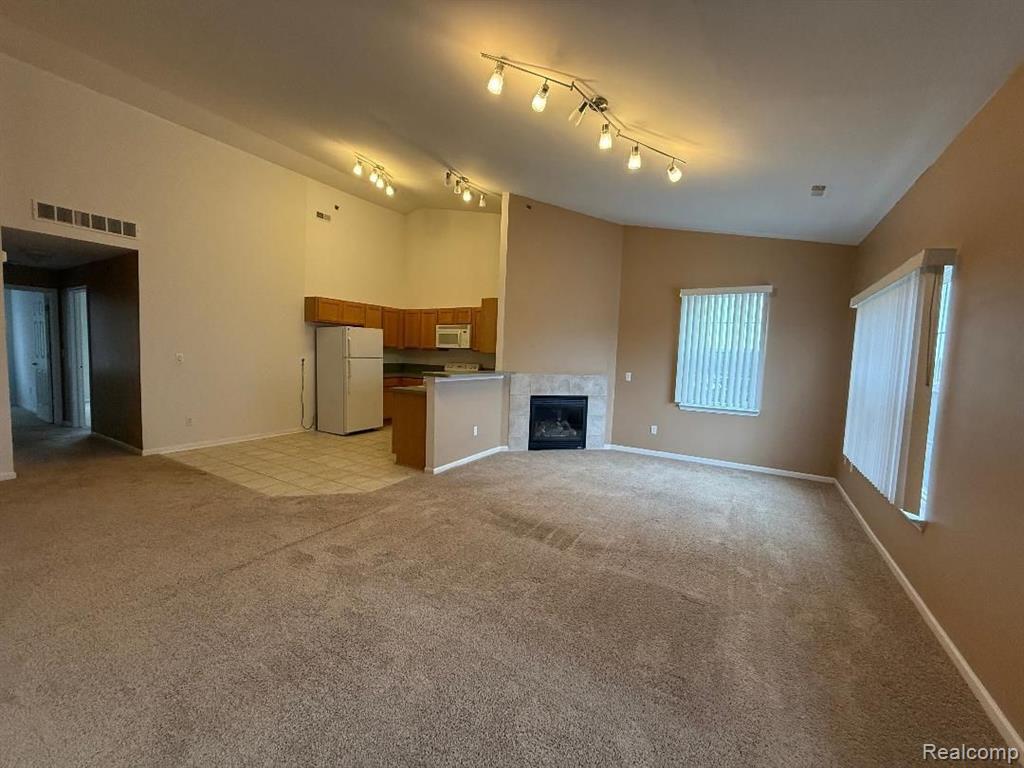43019 STRAND Drive, 2, Sterling Heights, MI 48313 — Photo 4