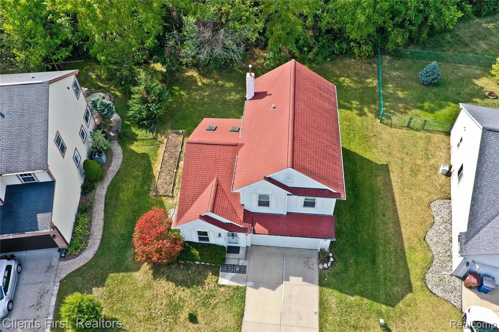 8543 Barrington Drive, Ypsilanti, MI 48198 — Photo 9