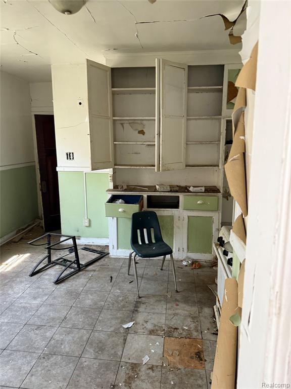 6015 Pennsylvania Street, Detroit, MI 48213 — Photo 3