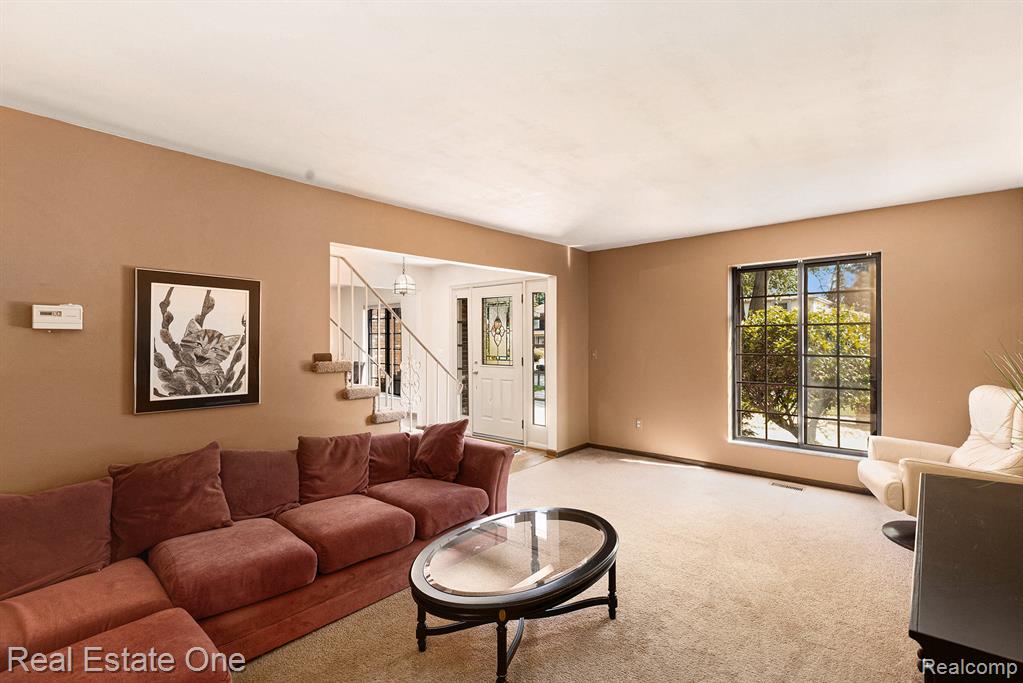 4336 Reilly Drive, Troy, MI 48085 — Photo 5