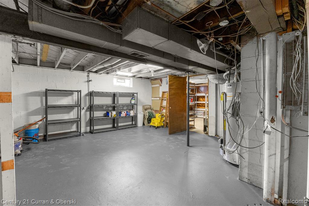 6336 Fox Avenue, Allen Park, MI 48101 — Photo 32