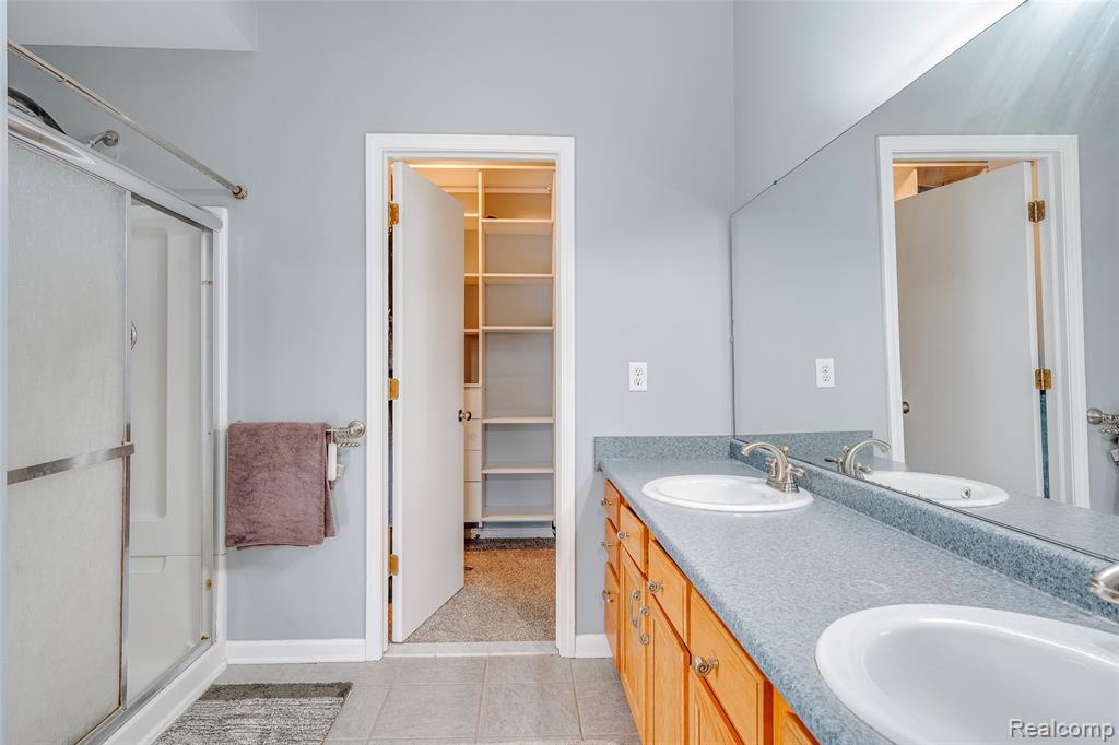 461 Alexander Drive, Commerce Twp, MI 48390 — Photo 10